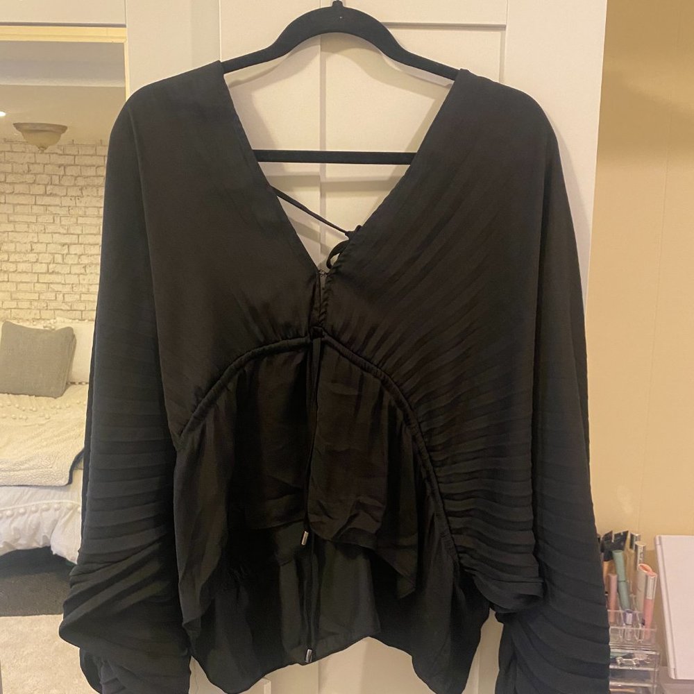 Free People open back top - never worn